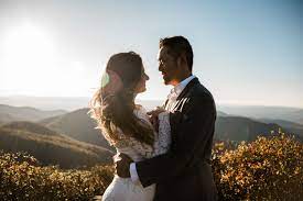 Based in asheville, nc, jen yuson photography specializes in weddings, elopements, engagements, proposal, family portraits and boudoir photography. Jen Yuson Photography Wedding Photographers The Knot