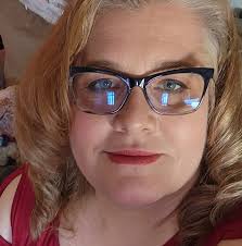 Budgies stretching when entering the room