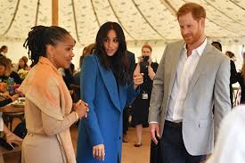 Meghan markle wil weer contact met vader thomas. Who Are Meghan Markle S Parents All The Details Hello