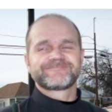 Leslie Daggett's Instagram, Twitter & Facebook