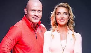 Join facebook to connect with viacheslav uzelkov and others you may know. Moi Krasavicy Bokser Vyacheslav Uzelkov Posle Rasstavaniya Pokazal Video S Zhenoj I Dochkoj Sport