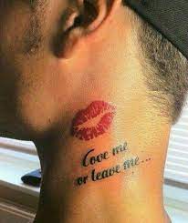 Basic lip design can explain many stories from fear to aggression. Neck Tattoo Lips Scripture Ideas Tattoo Designs Tatuajes De Beso Tatuajes De Labios Fotos De Tatuajes