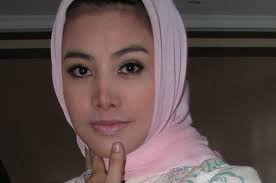 Kali ini akan kita perkenalkan wanita hebat berstatus janda yang sangat cantik mempesona. Belum Genap Setahun Menikah Tapi Sudah Jadi Janda Pedangdut Ini Ternyata Alami Kdrt Saat Buntuti Mantan Suami Yang Diduga Main Serong Sempat Diseret Pakai Mobil Sampai Wajah Cantiknya Luka Luka Semua Halaman