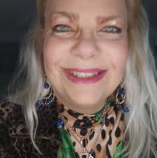 What is the going rate for a 5th wheel RV move to Florida?