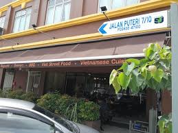 ¿quieres reservar un alojamiento en telok panglima garang para tus vacaciones? Decor Picture Of Banh Mi Cafe Puchong Tripadvisor