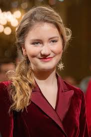Dyslexie heeft de neiging familiegebonden te zijn, en familieleden van dyslectici hebben vaak andere taalproblemen. Princess Elisabeth Of Belgium Enrolls In Military Academy People Com