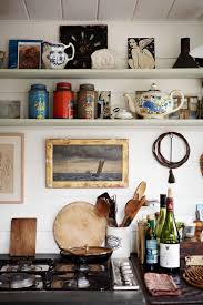 45+ gorgeous kitchen wall decor ideas to give your kitchen a pop of personality Vintage Kitchen Designs Shabby Chic Decor House Garden