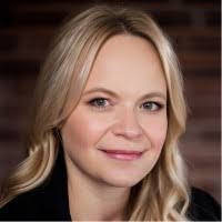 Leanne Whipple's Instagram, Twitter & Facebook