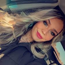 What are the costs and availability of swimming lessons in Lawton?