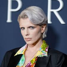 Kendall Jenner gives Kim Kardashian a run for her money in blonde Marilyn  Monroe Halloween moment