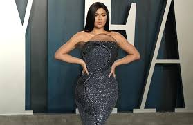 Check spelling or type a new query. Kylie Jenners Schwangerschaft Bereitete Sie Auf Quarantane Vor