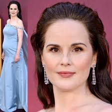 Jonathan Bailey attends the premiere of “Jurrasic World: Rebirth” in  Berlin. Grooming by Petra Sellge. Styled by Emma Jade Morrison🦕 @jbayleaf  @emmajademorrison @petransellge @piaaungstylist #jonathanbailey  #emmajademorrison #petrasellge #jurrasicpark ...