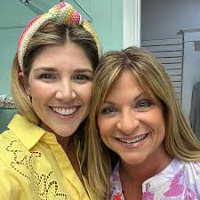 The Gift Horse (@thegifthorsemadisonville) · Madisonville, KY