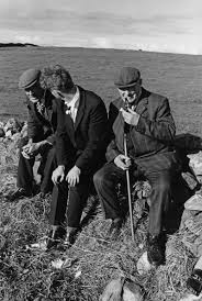Bill cumberland has 407 galleries and 13333 images online. Three Men Stop For A Chat And A Smoke Ireland 1974 Ireland History Ancient Ireland Irish History