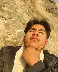 Alex Botello's Instagram, Twitter & Facebook