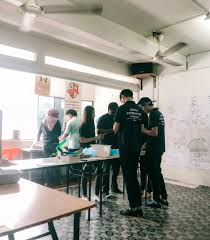 They gather every week at jalan panggung to serve food to the needy. Volunteering With Dapur Jalanan In Kuala Lumpur Keir Alexa