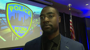 LOVE THIS!, Peoria Manual and Illini basketball standout Da'Monte Williams  joins a new team today. Da'Monte is one of 16 newly sworn in Peoria Police  officers. Da'Monte got his badge today--but won't ...