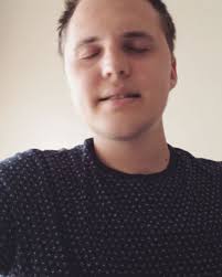 Sometimes you just got to riff it out with unflattering camera angles 🤷‍♂️