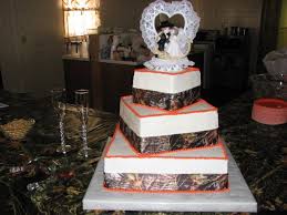 Orange And Camo Wedding Cakes Google Search Camo Wedding Cakes Camo Wedding Country Wedding Cakes