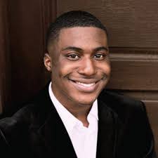 Darion Hines's Instagram, Twitter & Facebook