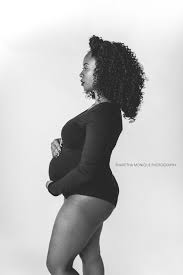 Black And White Maternity Shoot Ideas Pin On Maternity Portrait Inspiration
