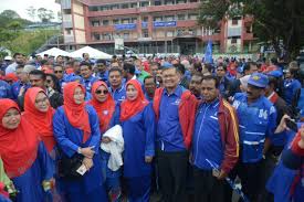 Bersama di talian untuk memberi analisis mengenai prk cameron highlands ini ialah prof madya dr awang azman awang pawi dari universiti malaya. Penamaan Calon Pilihan Raya Kecil Prk P078 Cameron Highland Di Smk Sultan Ahmad Shah Tanah Rata Dr Shamsul Anuar Nasarah
