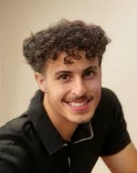 Kim Teed's Instagram, Twitter & Facebook