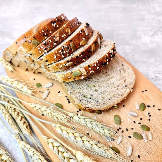 Multigrain Whole Wheat Bread - Bánh Mì Nguyên Cám Với Hạt Ngũ Cốc - Tiệm  Bánh Gisele