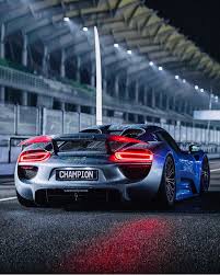 Sie sind alle von hoher qualität und warten darauf dass du sie ausmalst. Porsche 918 Autos Coole Autos Sportwagen
