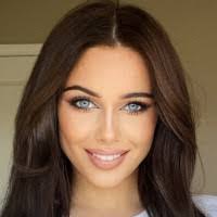 Alexandra Meier's Instagram, Twitter & Facebook