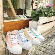 Not only is traditional leather unethical from a vegan standpoint, but cow leather production is also incredibly harmful to the environment. The Best 11 Brands For Sustainable Vegan Sneakers