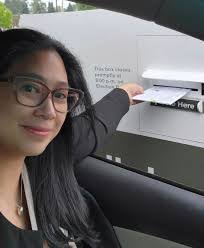 Jenny Mcgovern's Instagram, Twitter & Facebook