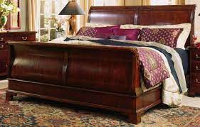 Cherry Wood Furniture Pieces Cherry Bedroom Furniture Sleigh Bedroom Set Sleigh Beds