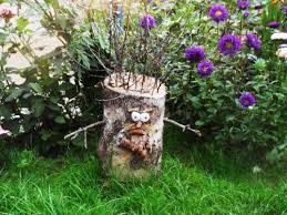 This winter front door display is layered with holiday cheer. 25 Ideas To Recycle Tree Stumps For Garden Art And Yard Decorations