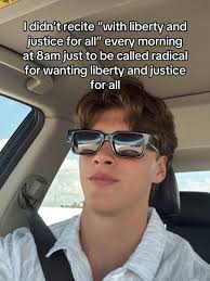 Hannah Richey (@_HeyRichey)