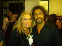 Check out miguel nandez on amazon music. Miguel Nandez Una Foto De Miguel Con La Hermana De Rocio Jurado Facebook