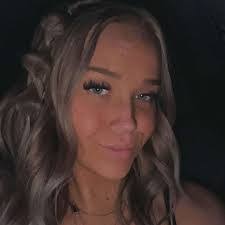 Brooke Ford's Instagram, Twitter & Facebook