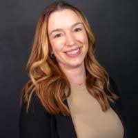 Kerri Marlow's Instagram, Twitter & Facebook