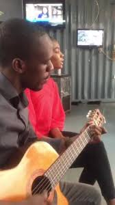 Modo voo é o tema da nova música do estilo rap do músico … Jeniffer Tavira Nova Angola Jeniffer Tavira E