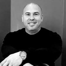 Alex Daniel's Instagram, Twitter & Facebook