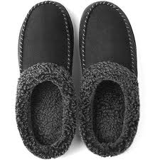 The Best Men S Slippers For Winter Hibernation In 2020 Suede Slippers Moccasins Style House Shoes