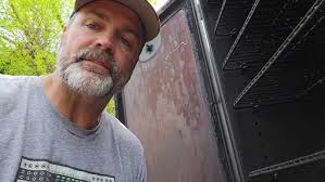 Priming and Starting up Louisiana Grills Pellet Smoker