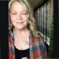 Dena Mclean's Instagram, Twitter & Facebook