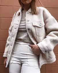 American Eagle On Instagram Cold Weather Without The Right Coat Not Cute The Sher Cold Weather Outfits For School Sherpa Trucker Jacket Cute Winter Outfits
