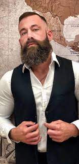 How To Shape A Long Beard In 5 Quick Steps Beard Styles Shape Beard Styles Long Beards