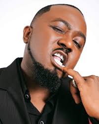 Salone na the only kontri this ousai artist dae coz bloggers don the same  bloggers dae share the coz.. are we ok