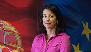 Mensagem de sofia colares alves, chefe da representação da comissão europeia em portugal. Sofia Colares Alves Participa Em Debate Na Biblioteca Municipal Raul Brandao Mais Guimaraes