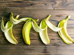 Casca de banana: conheça benefícios e como aproveitá-la em 3 receitas
