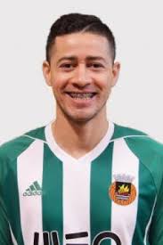 Diego hipólito da silva lopes (born 3 may 1994), known as diego lopes, is a brazilian professional footballer who plays as a midfielder for portuguese club. Diego Lopes Bresilien Milieu So Foot Com