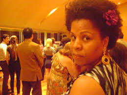 Cristiane Sobral: dezembro 2011